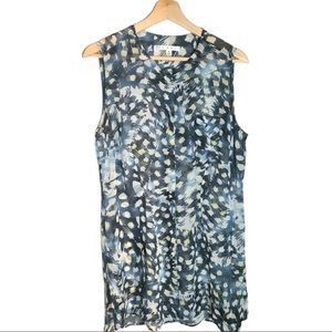 CAbi Women’s Sheer Sleeveless Blouse size medium Style 416